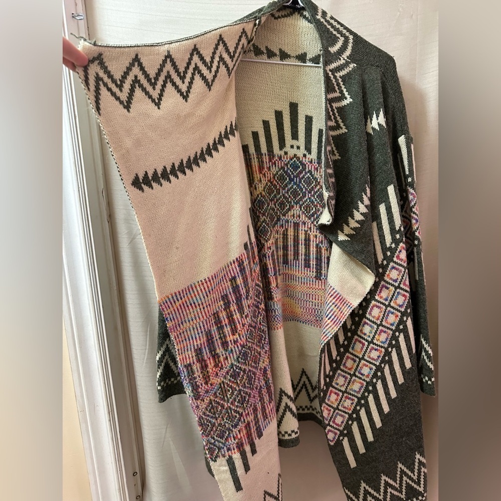 Aztec Tribal Waterfall Knit Cardigan – Wool Blend – Open Front – One Size/Flowy - Picture 2 of 5